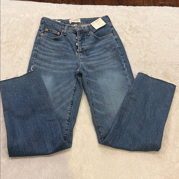 Universal Thread Denim - NWT size 4 Mid Rise 80s Slim Universal Thread Jeans